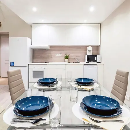 Akacfa 62 Dowtown 2br Wifi+ac * Budapeste