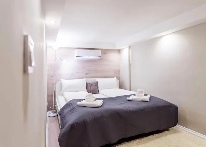 Akacfa 62 Dowtown 2br Wifi+ac דירה *